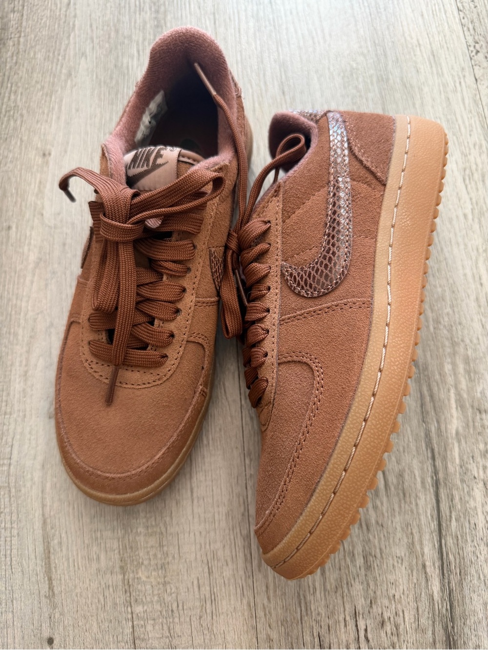 Women’s Nike Field General 
Fauna Brown Baroque Brown Snakeskin